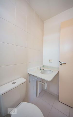 Apartamento à venda com 46m², 2 quartos e 1 vaga Apartamento à venda com 46m², 2 quartos e 1 vagaBanheiro 2