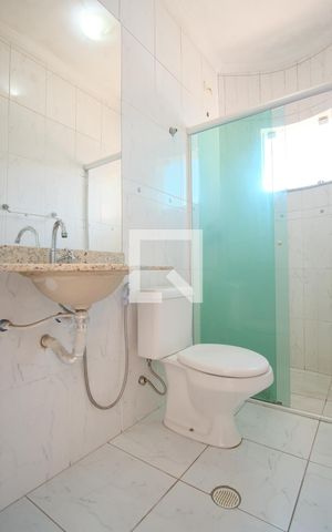 Casa de condomínio para alugar com 150m², 3 quartos e 4 vagasBanheiro da Suíte