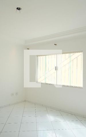 Casa de condomínio para alugar com 150m², 3 quartos e 4 vagasSala
