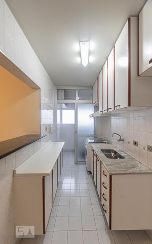 Apartamento à venda com 62m², 2 quartos e 1 vagaCozinha
