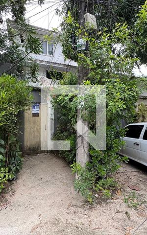 Casa à venda com 45m², 1 quarto e sem vaga Casa à venda com 45m², 1 quarto e sem vagaFachada + Placa