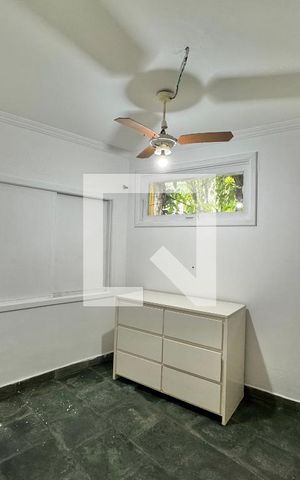 Casa à venda com 45m², 1 quarto e sem vaga Casa à venda com 45m², 1 quarto e sem vagaQuarto