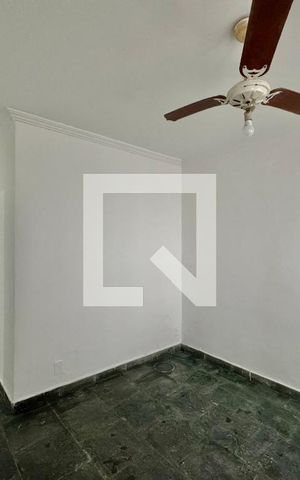 Casa à venda com 45m², 1 quarto e sem vaga Casa à venda com 45m², 1 quarto e sem vagaSala