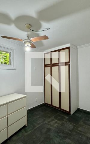 Casa à venda com 45m², 1 quarto e sem vaga Casa à venda com 45m², 1 quarto e sem vagaQuarto