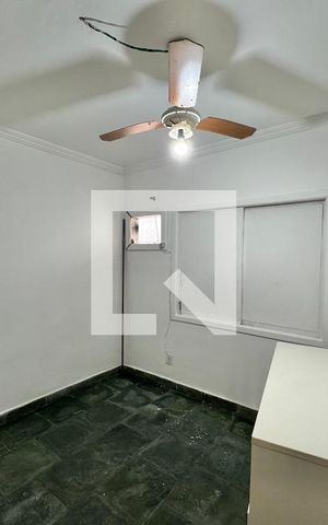 Casa à venda com 45m², 1 quarto e sem vaga Casa à venda com 45m², 1 quarto e sem vagaQuarto