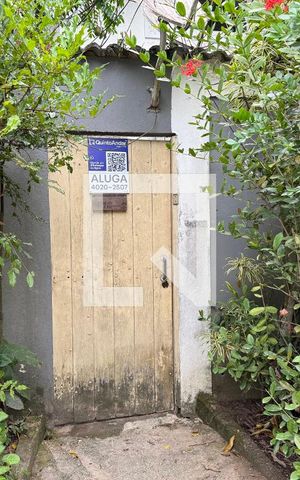 Casa à venda com 45m², 1 quarto e sem vaga Casa à venda com 45m², 1 quarto e sem vagaFachada + Placa