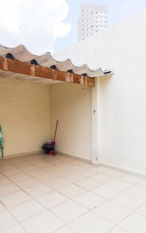 Casa à venda com 160m², 3 quartos e 2 vagasVaranda