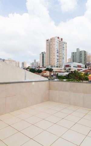 Casa à venda com 160m², 3 quartos e 2 vagasVaranda do Quarto 3 - Suíte