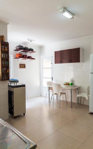Casa à venda com 160m², 3 quartos e 2 vagasCozinha