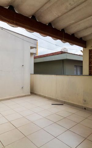Casa à venda com 160m², 3 quartos e 2 vagasVaranda