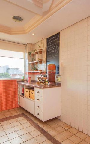 Apartamento à venda com 147m², 2 quartos e 2 vagas Apartamento à venda com 147m², 2 quartos e 2 vagasSalão da coberta com churrasqueira