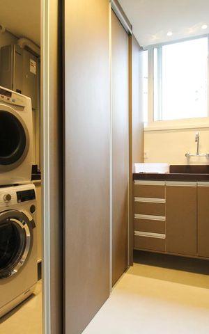 Apartamento para alugar com 100m², 3 quartos e 1 vaga Apartamento para alugar com 100m², 3 quartos e 1 vagaCozinha e Área de Serviço