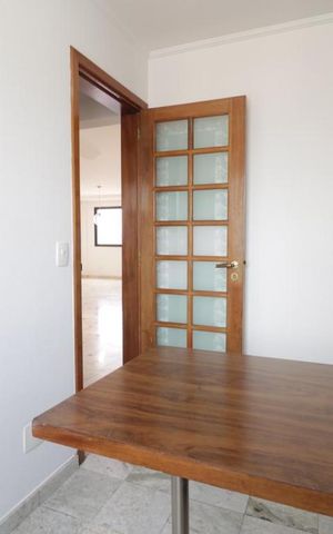Apartamento à venda com 168m², 4 quartos e 2 vagas Apartamento à venda com 168m², 4 quartos e 2 vagasQuato 3