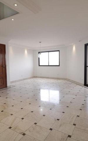 Apartamento à venda com 168m², 4 quartos e 2 vagas Apartamento à venda com 168m², 4 quartos e 2 vagasSala