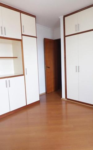 Apartamento à venda com 168m², 4 quartos e 2 vagas Apartamento à venda com 168m², 4 quartos e 2 vagasQuarto 2