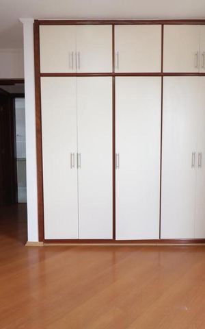 Apartamento à venda com 168m², 4 quartos e 2 vagas Apartamento à venda com 168m², 4 quartos e 2 vagasQuarto 2