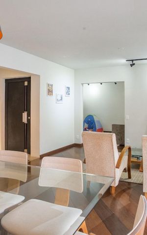 Apartamento à venda com 200m², 3 quartos e 3 vagasSala