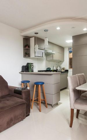 Apartamento à venda com 40m², 2 quartos e 1 vaga Apartamento à venda com 40m², 2 quartos e 1 vagaSala