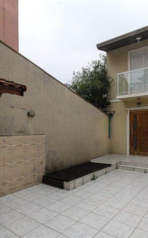 Casa para alugar com 400m², 3 quartos e 3 vagas Casa para alugar com 400m², 3 quartos e 3 vagasQuintal