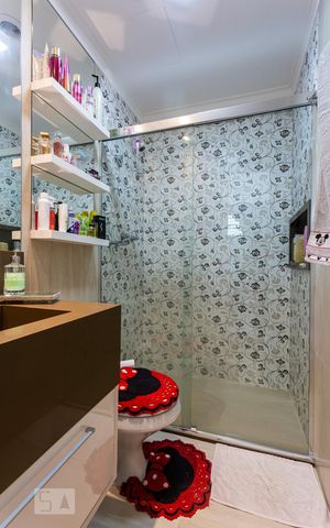 Studio para alugar com 46m², 1 quarto e 1 vaga Studio para alugar com 46m², 1 quarto e 1 vagaBanheiro