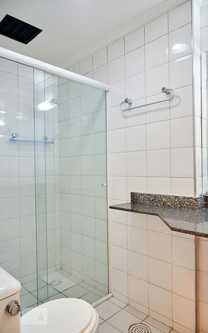Apartamento à venda com 125m², 3 quartos e 2 vagas Apartamento à venda com 125m², 3 quartos e 2 vagasBanheiro Social