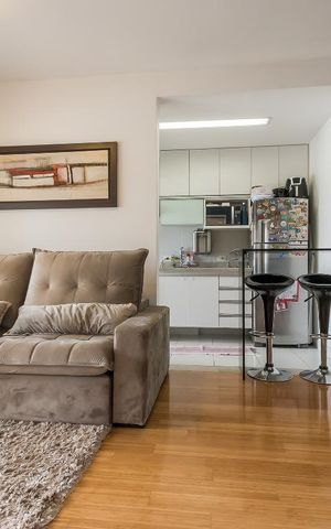 Apartamento à venda com 75m², 2 quartos e 1 vaga Apartamento à venda com 75m², 2 quartos e 1 vagaSala