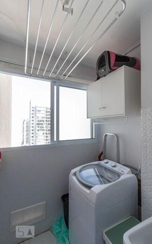 Apartamento à venda com 61m², 2 quartos e 1 vaga Apartamento à venda com 61m², 2 quartos e 1 vagaÁrea de Serviço