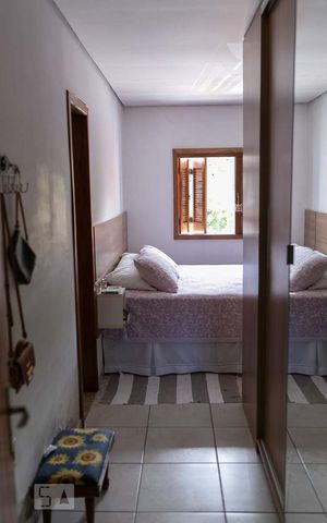 Casa à venda com 220m², 4 quartos e 3 vagas Casa à venda com 220m², 4 quartos e 3 vagasQuarto 3 - Suíte