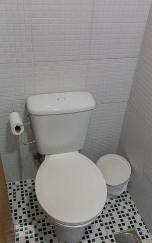 Casa à venda com 220m², 4 quartos e 3 vagas Casa à venda com 220m², 4 quartos e 3 vagasLavabo