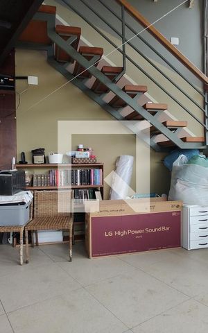 Casa de condomínio à venda com 200m², 2 quartos e 3 vagas Casa de condomínio à venda com 200m², 2 quartos e 3 vagasTerraço