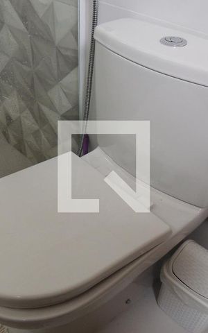Casa de condomínio à venda com 200m², 2 quartos e 3 vagasBanheiro da Suíte