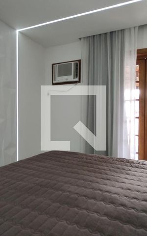 Casa de condomínio à venda com 200m², 2 quartos e 3 vagas Casa de condomínio à venda com 200m², 2 quartos e 3 vagasQuarto Suíte
