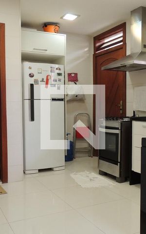 Casa de condomínio à venda com 200m², 2 quartos e 3 vagasCozinha 