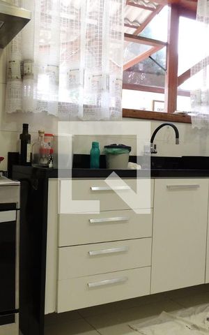 Casa de condomínio à venda com 200m², 2 quartos e 3 vagasCozinha 