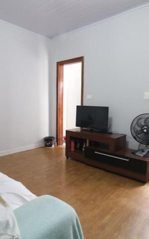 Casa à venda com 200m², 4 quartos e 3 vagas Casa à venda com 200m², 4 quartos e 3 vagasSala - casa 2