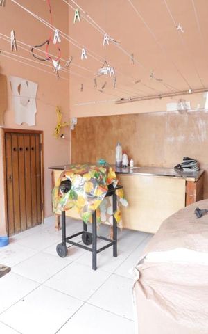 Casa à venda com 200m², 4 quartos e 3 vagas Casa à venda com 200m², 4 quartos e 3 vagasArea de serviço
