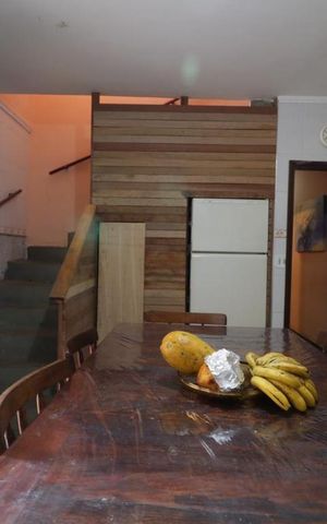 Casa à venda com 200m², 4 quartos e 3 vagas Casa à venda com 200m², 4 quartos e 3 vagasCozinha