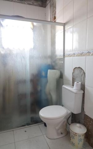 Casa à venda com 200m², 4 quartos e 3 vagas Casa à venda com 200m², 4 quartos e 3 vagasBanheiro 2