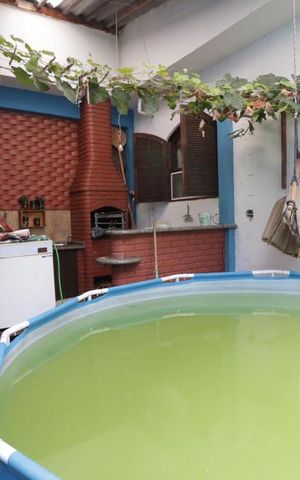 Casa à venda com 200m², 4 quartos e 3 vagas Casa à venda com 200m², 4 quartos e 3 vagasArea externa