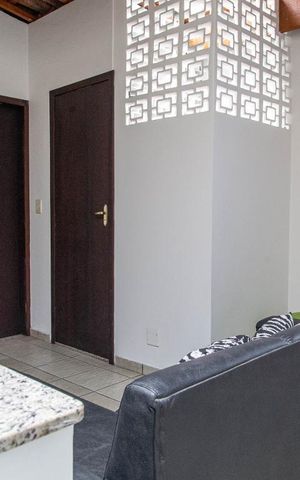 Casa à venda com 330m², 3 quartos e 2 vagas Casa à venda com 330m², 3 quartos e 2 vagasSala 2