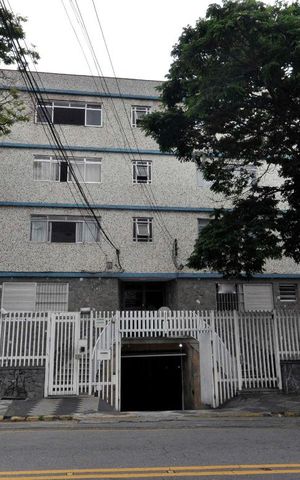 Apartamento para alugar com 80m², 2 quartos e 1 vagaFachada do bloco