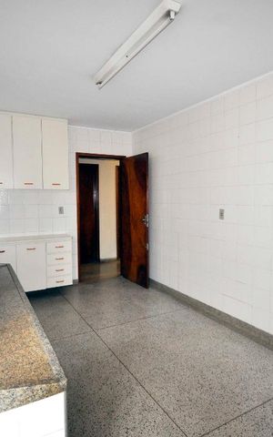 Apartamento para alugar com 80m², 2 quartos e 1 vagaCozinha - Armários