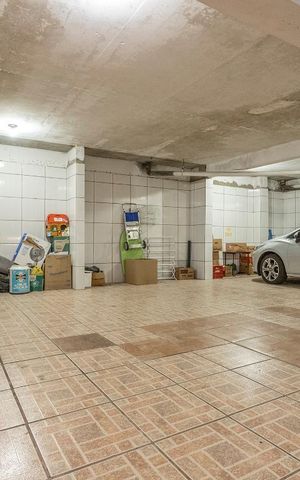 Apartamento para alugar com 232m², 3 quartos e 3 vagas Apartamento para alugar com 232m², 3 quartos e 3 vagasGaragem