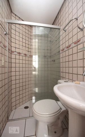 Apartamento para alugar com 25m², 1 quarto e 3 vagasBanheiro da Suíte