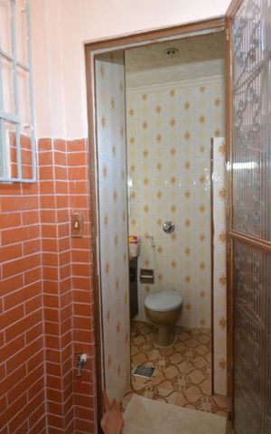 Casa para alugar com 220m², 3 quartos e 3 vagasÁrea entre os Banheiros