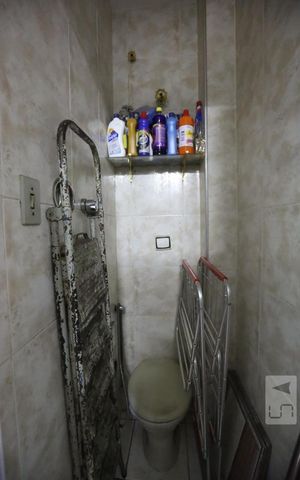 Apartamento para alugar com 64m², 2 quartos e sem vagaBanheiro de Serviço