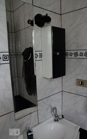 Casa à venda com 130m², 3 quartos e 4 vagasBanheiro da Suíte