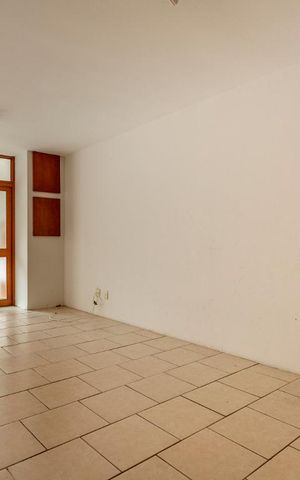 Apartamento à venda com 79m², 2 quartos e 1 vaga Apartamento à venda com 79m², 2 quartos e 1 vagaSala