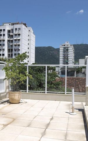 Apartamento à venda com 62m², 2 quartos e 1 vagaÁrea comum