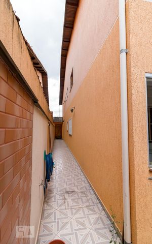 Casa à venda com 183m², 3 quartos e 2 vagasÁrea lateral externa